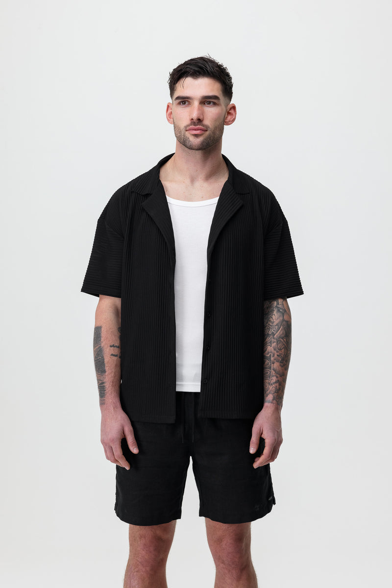 PLEATED SHIRT - BLACK